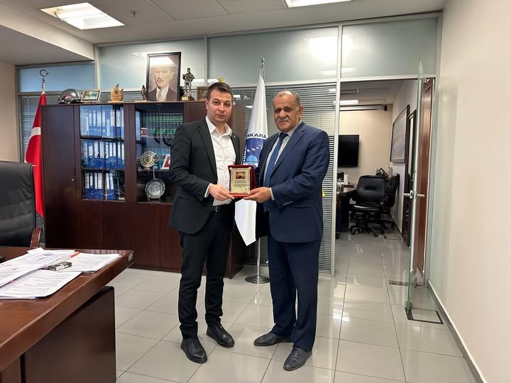 Tulpar Derneği’nden Ahmet Güven’e Teşekkür Plaketi